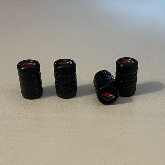 Z71 Chevrolet Valve Stem Caps in Black Set of 4 NWT - Picture 3 of 4